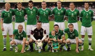 不是冤家不聚头泰剧 不是冤家不聚头泰剧