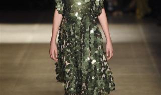 最新法国时装秀 最新法国时装秀